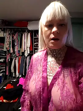 poussichienne live sex cam