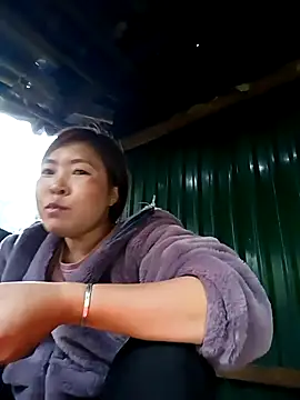 Lolomty's cam snapshot