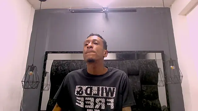 Jose_Smoke live sex cam