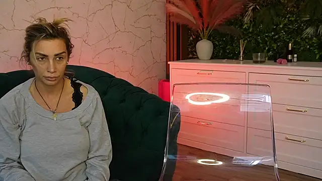 angel_wow_'s cam snapshot