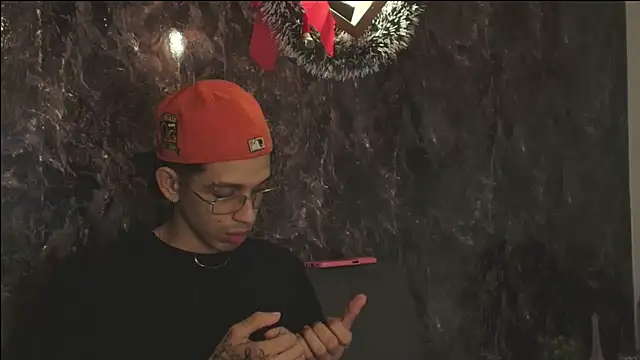 nicolai_drake live sex cam