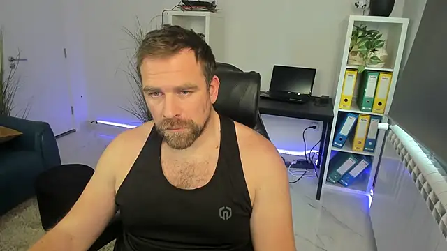 John-E-Dough's cam snapshot