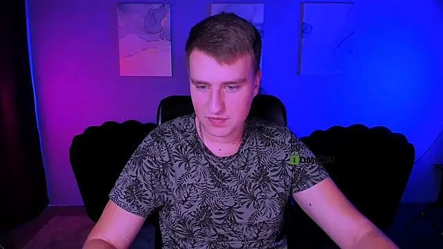 derek_hawk_'s cam snapshot