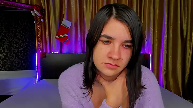 _Polly_Love_'s cam snapshot