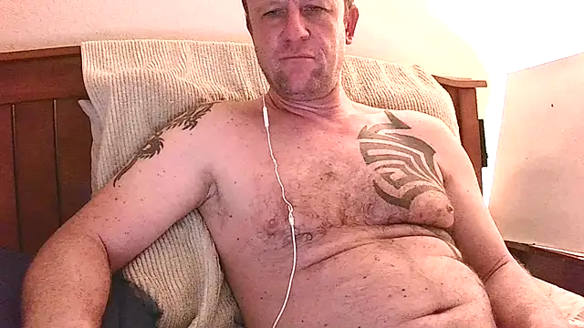 Yournaughty's cam snapshot