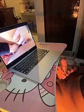 Pllay_boy_69's cam snapshot