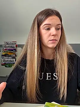 lucie_mehott live sex cam