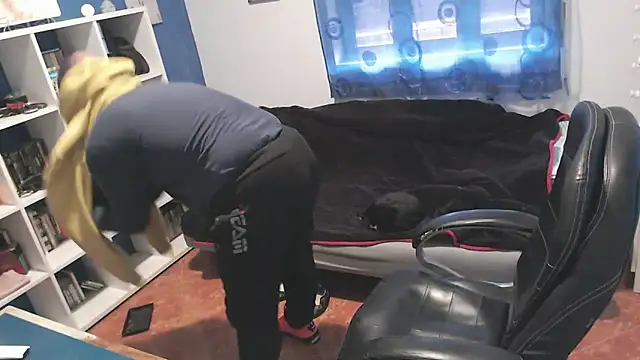 ravingr4d4's cam snapshot