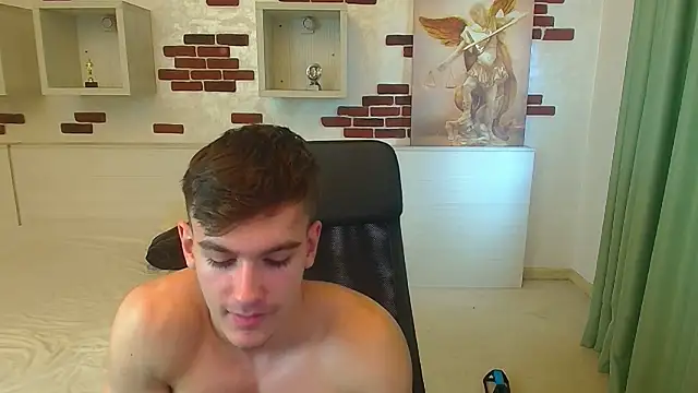 BradyFlint's cam snapshot