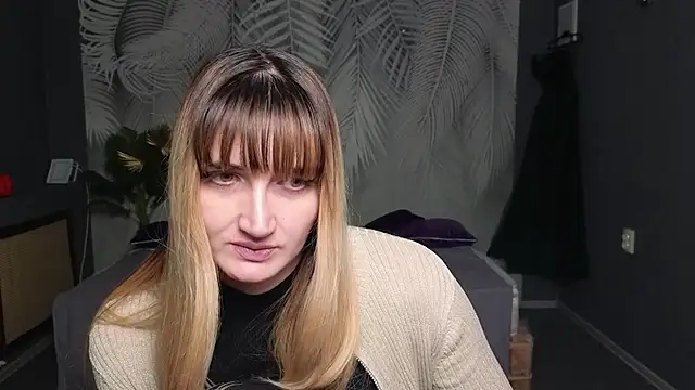 Nika_Kitten live sex cam