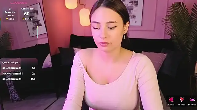 MilanaSugar live sex cam