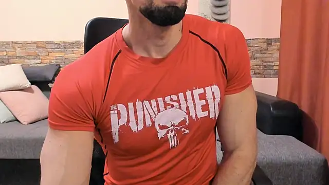 HotHunkTrainer's cam snapshot