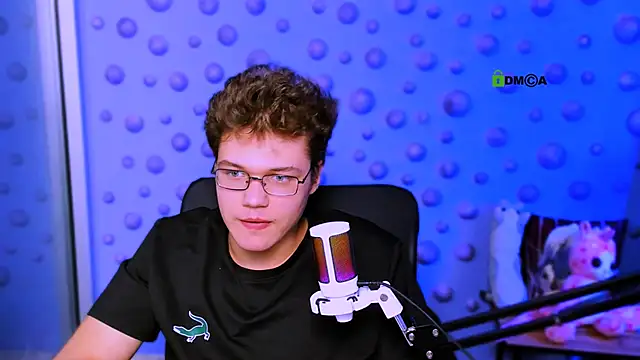 lucas_long_'s cam snapshot