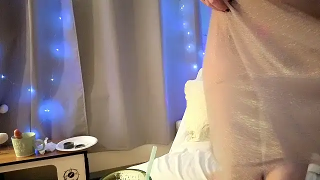 CanadianBeaver6969's cam snapshot