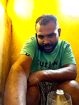 MOSLAHH live sex cam