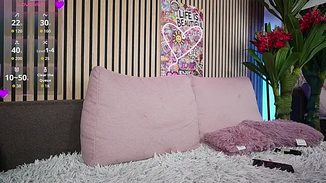 MirunaHaze live sex cam