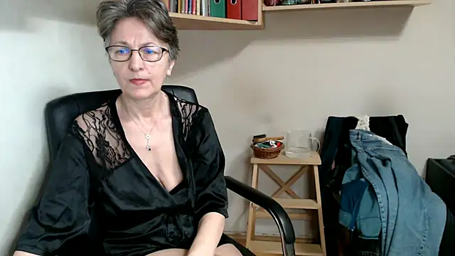 katemodel's cam snapshot