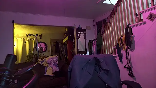 MasterDaddyCool's cam snapshot