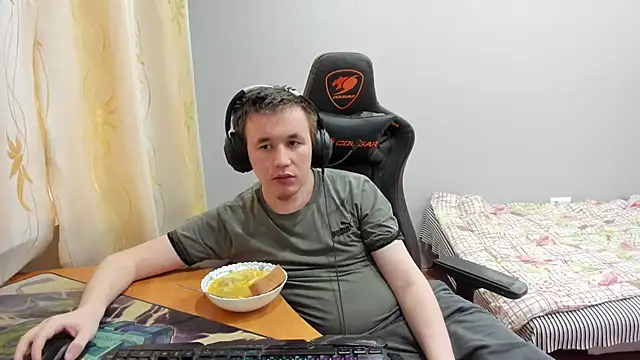 iliaskrislove live sex cam