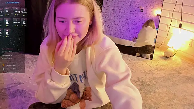 Lillie_Berry's cam snapshot