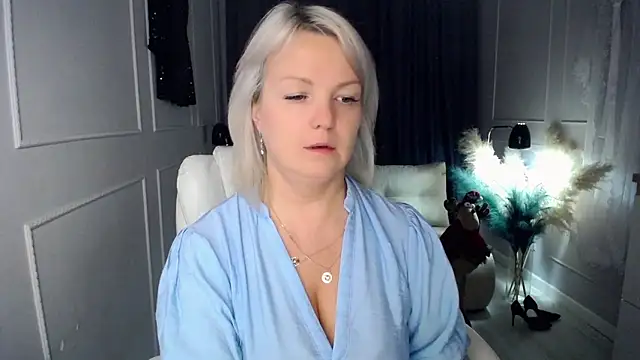 Juarnea live sex cam