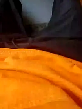 Bigdick-dude live sex cam