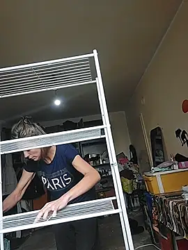 SheTheDeeevil's cam snapshot