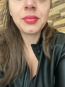 ladywithbigass live sex cam