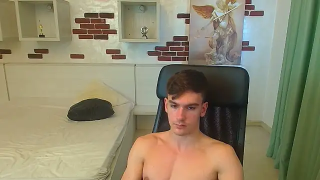 BradyFlint live sex cam