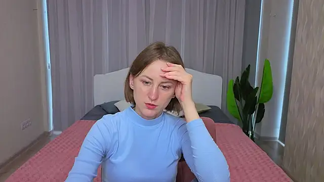 LuluChiiii live sex cam