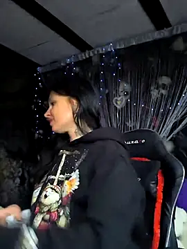 KikiXRed's cam snapshot