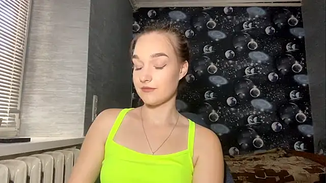 YahairaDuracher's cam snapshot