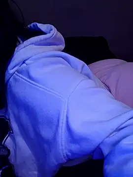 kitty_2000's cam snapshot