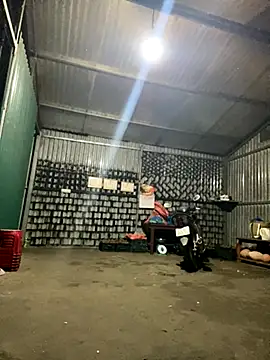 Huong-Ly's cam snapshot