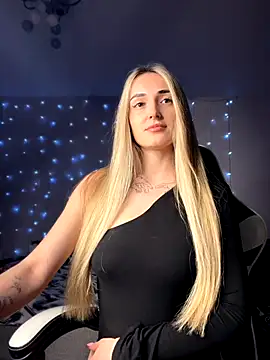 alicebedroom's cam snapshot