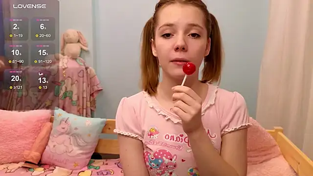 PrincessLittleKiki live sex cam