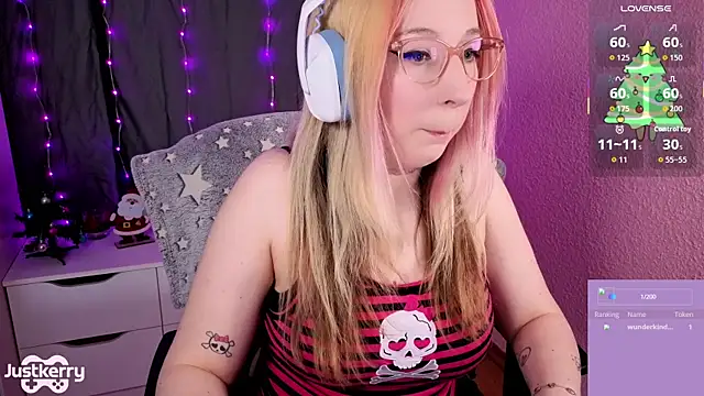 JustKerry's cam snapshot