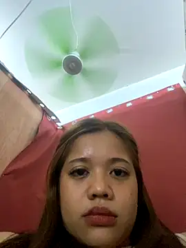 yoursexyladyLory19's cam snapshot