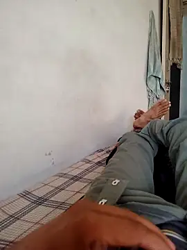 TwinklyBasket897's web cam