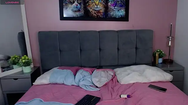 Alaiia___'s cam snapshot