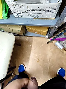 desi_alpha_boy's cam snapshot