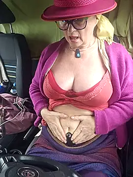 Hot-Muci live sex cam