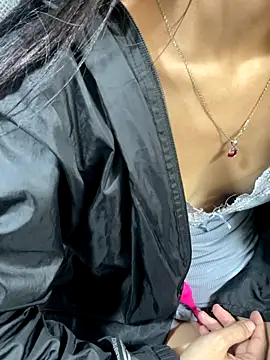 Mina048's cam snapshot