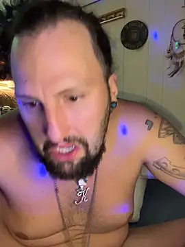 BobbyQ29's cam snapshot