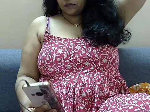 Chatwithsia's cam snapshot