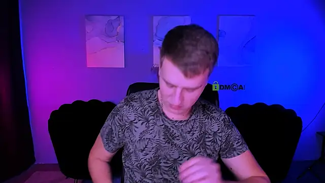 derek_hawk_'s cam snapshot