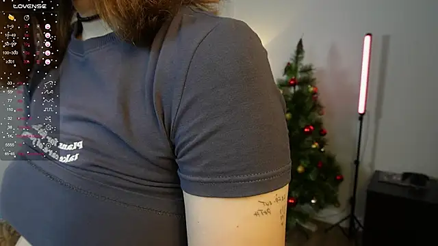 NeonyMuse's cam snapshot