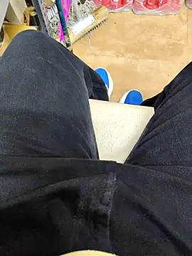 desi_alpha_boy's cam snapshot