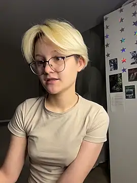 LunaDoreann's web cam