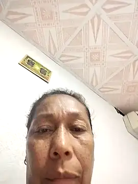 Naomi-Mature's cam snapshot